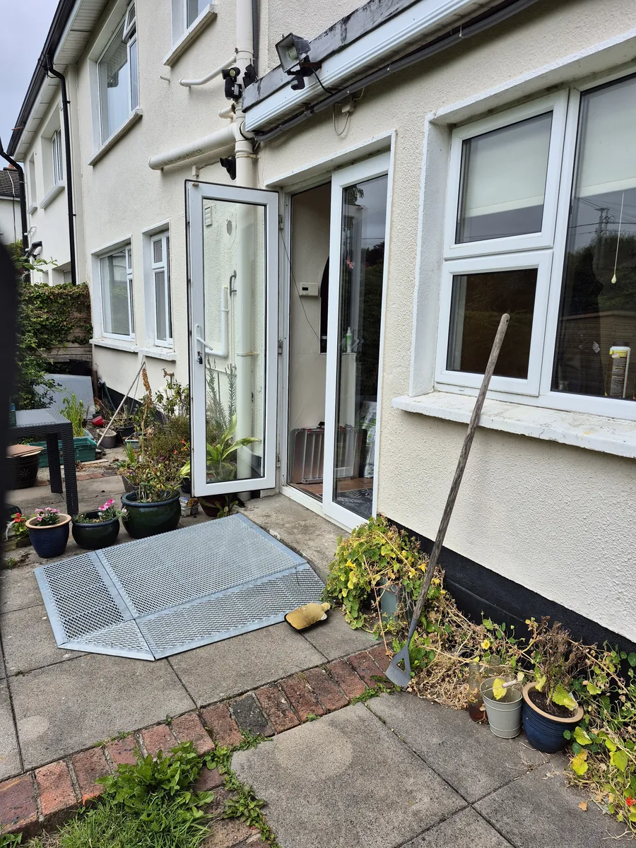Energy-efficient glazing upgrade