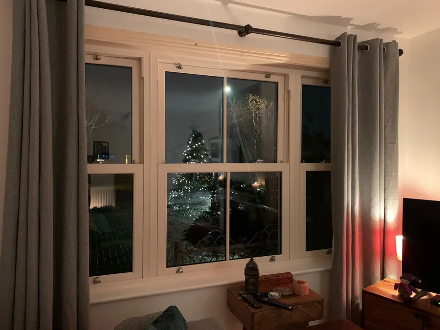Modern home glazing project